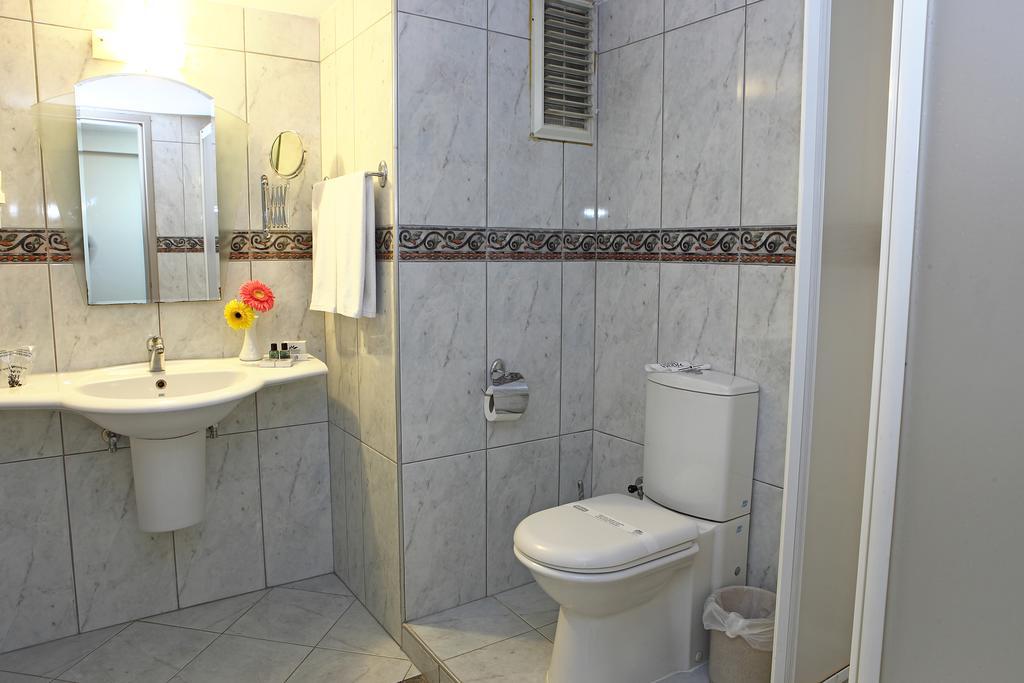Arma Hotel Manisa Exteriör bild